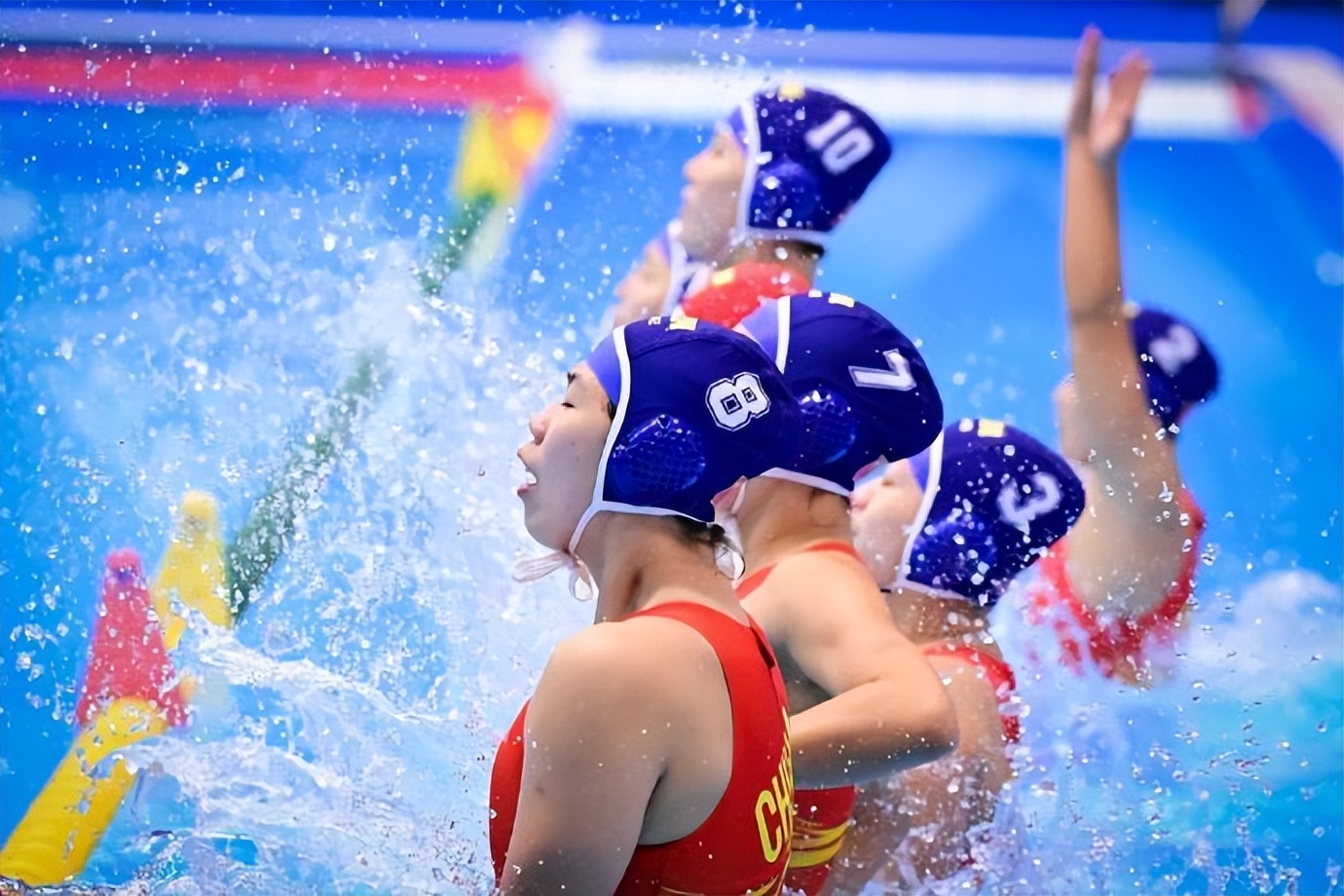 中国女子水球队员,巾帼英雄,水下绽放的玫瑰 中国女子水球队员,巾帼英雄,水下绽放的玫瑰